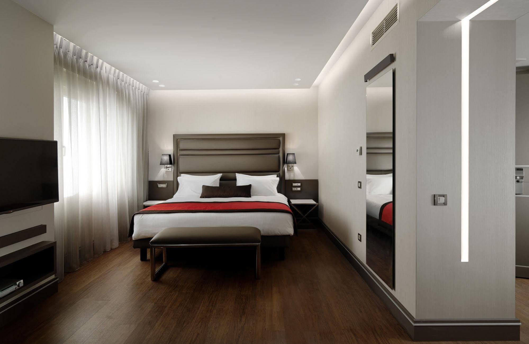 Holiday Suites Atena Exterior foto