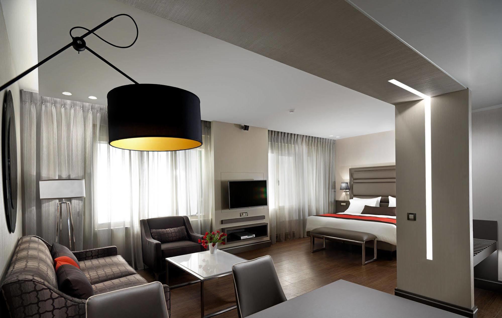 Holiday Suites Atena Exterior foto